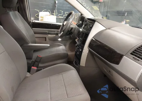 2010 Dodge Grand Caravan Sxt из США, поврежденный, VIN 2D4RN5D18AR247463